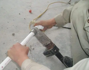 冷水江漏水维修电话